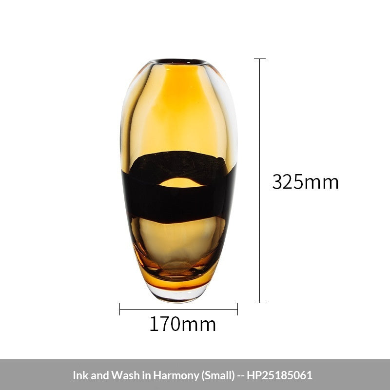 Black Vintage Glass Vase For Floral Arrangementssophisticated And Upscale