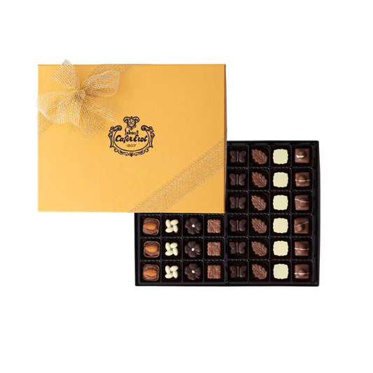 Şekerci Cafer Erol Special Chocolate - Gold Color Box, 48 Pieces