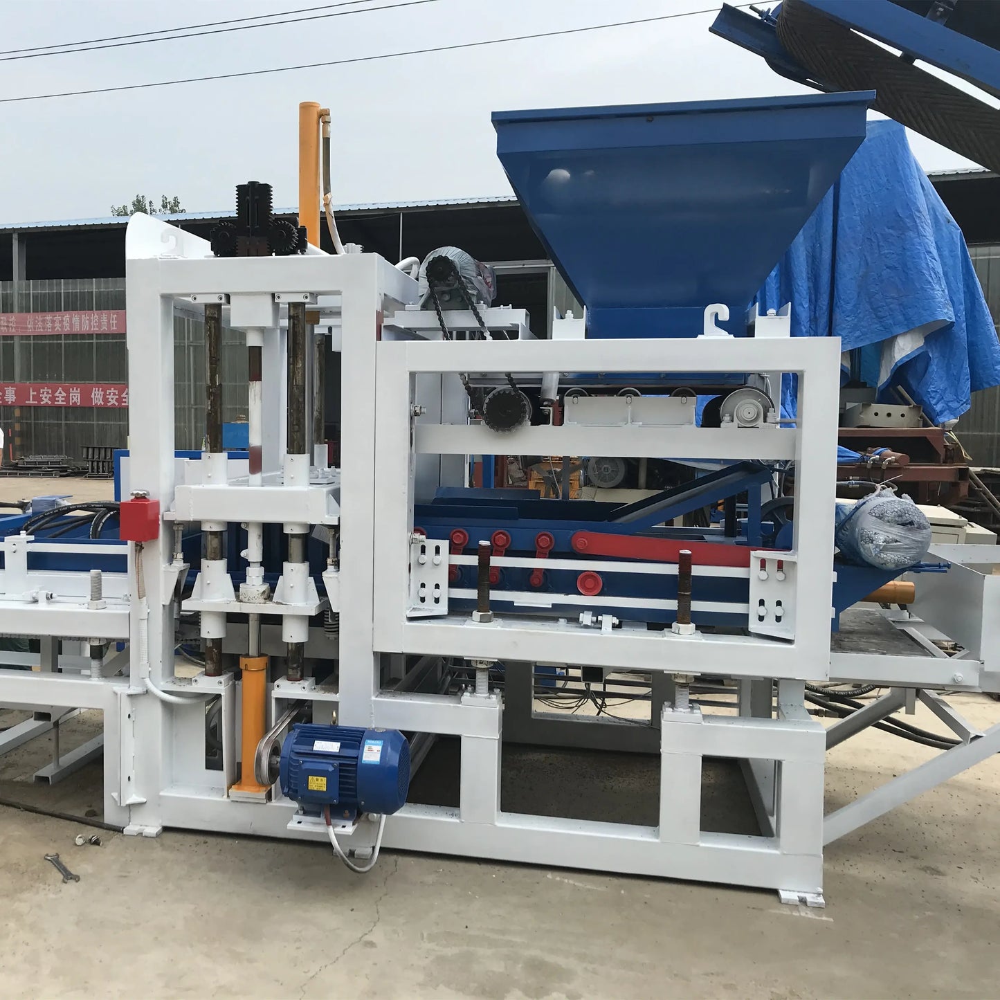 Full Automatic Vacuum Cement Construction Block Machinery Equipment