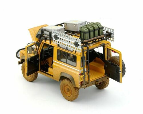 1/18 Scale Land Rover Defender 90 Camel Trophy Borneo 1985 Dirty Version